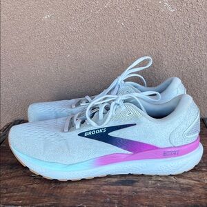Brooks Women's Ghost 16 Athletic Shoes